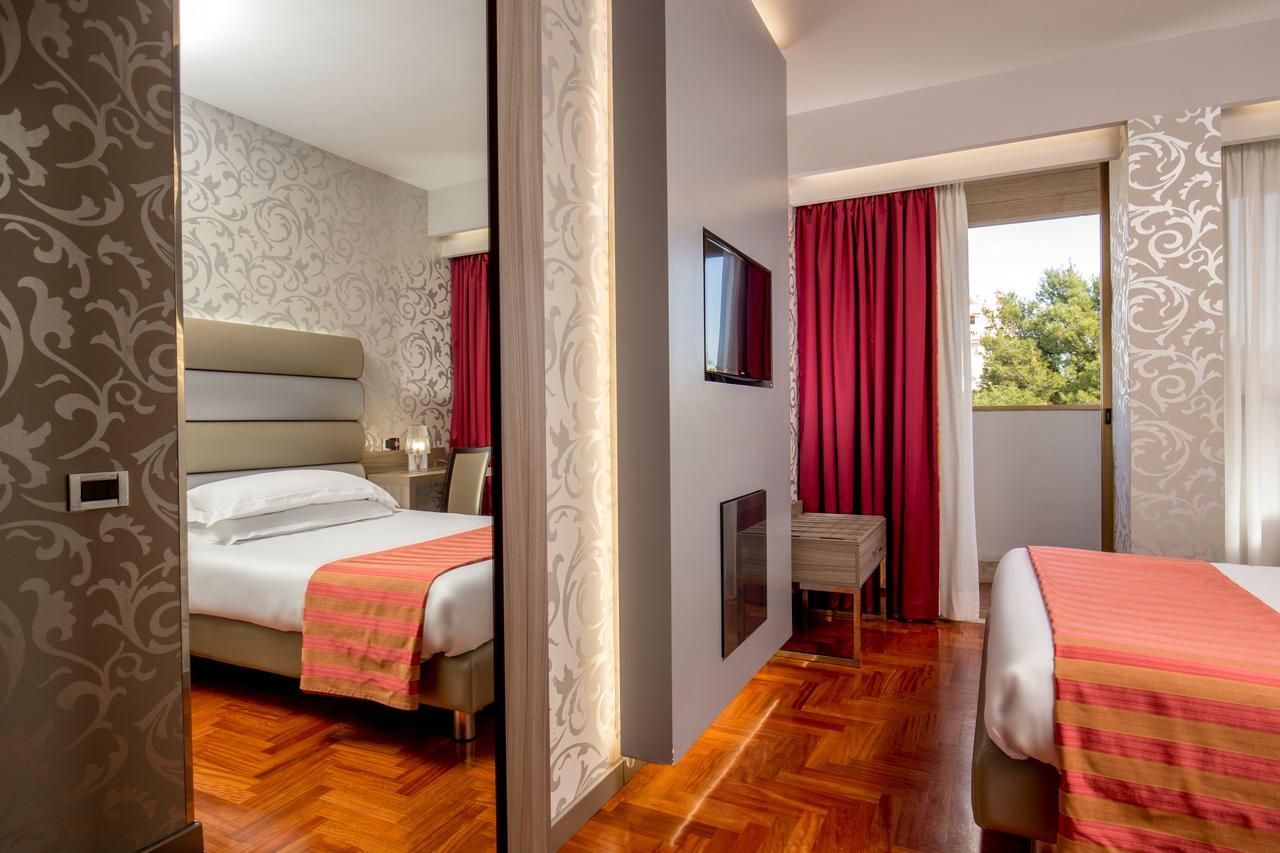 Enea Hotel Помеція Екстер'єр фото
