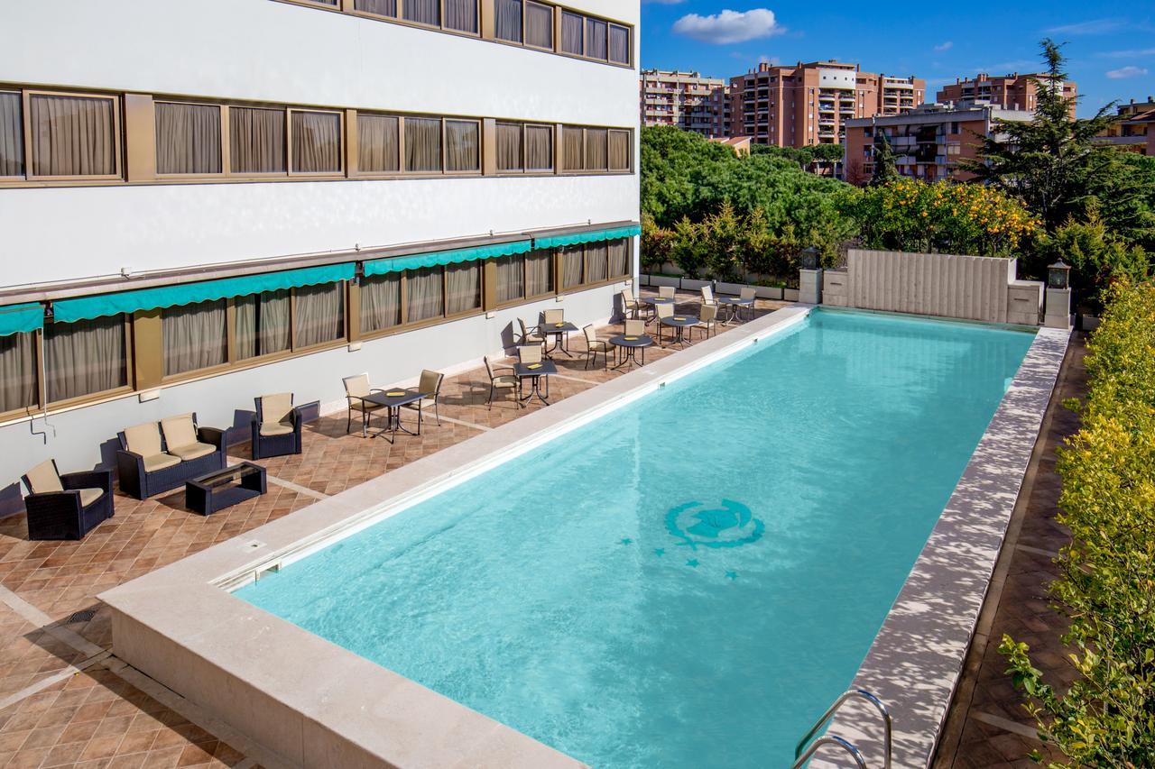 Enea Hotel Помеція Екстер'єр фото