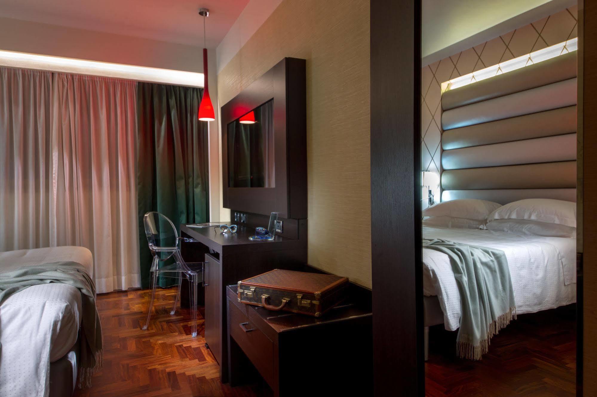Enea Hotel Помеція Екстер'єр фото